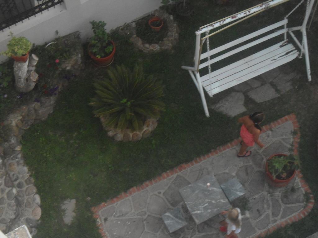 Apartments Pekic Bar Bilik gambar