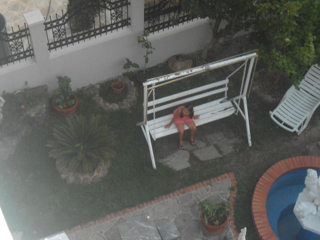 Apartments Pekic Bar Bilik gambar